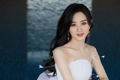 娱乐吃瓜赵丽颖,娱乐圈的瓜田，她如何成为吃瓜群众的焦点？